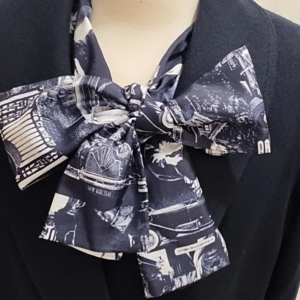 Alorna Dark Blue Wool Coat With Scarf - Picture 6 of 12